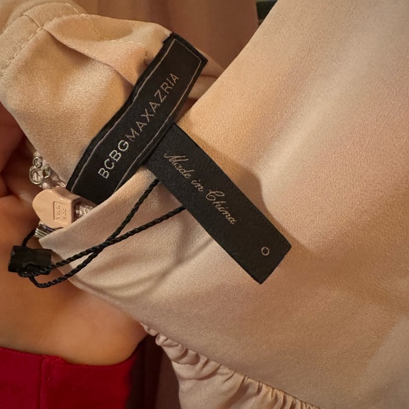 BCBGMAXAZRIA DRESS - Picture 5 of 8